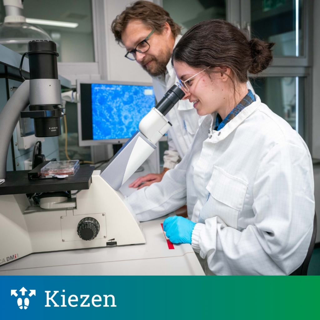 studenten in laboratorium