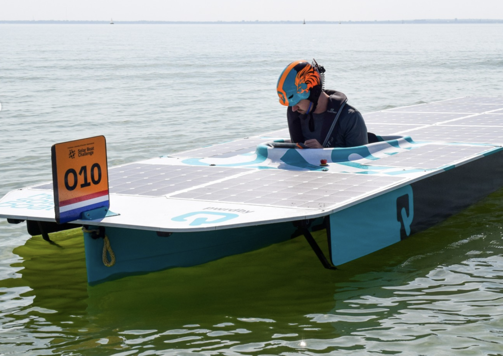 HAN Solarboat
