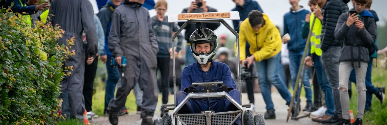 Zeepkistenrace, één van de activiteiten van STO Rijk van Nijmegen. foto: Erik van ’t Hullenaar